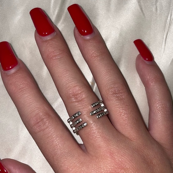 Silver Ring - Picture 2 of 2